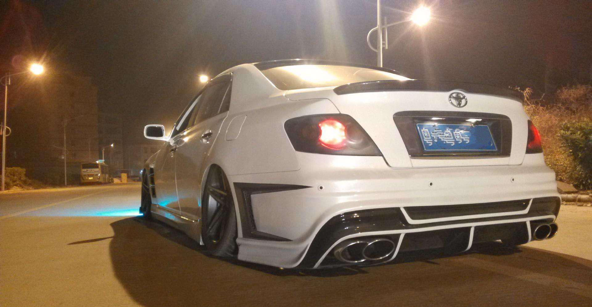 丰田锐志后驱v6最后的绝唱,大后超锐志