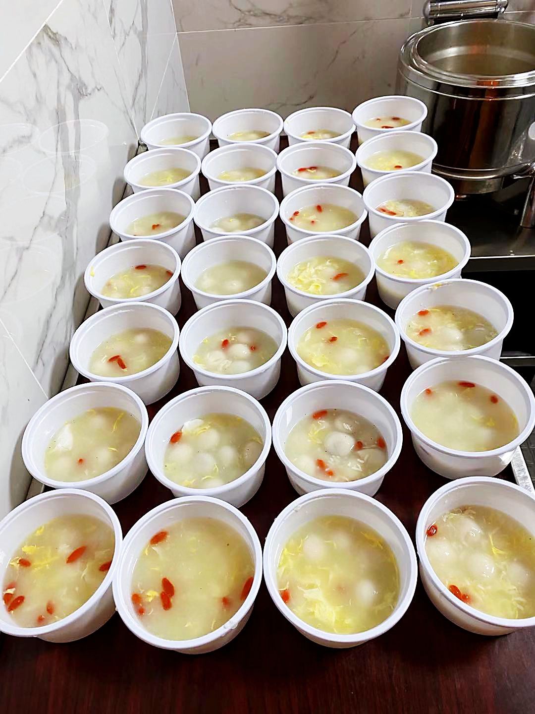 深圳战疫100天,深圳战疫难忘这些暖心瞬间