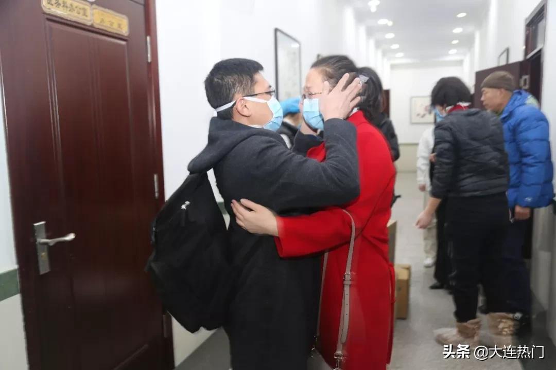 瓦房店市医护人员,瓦房店驰援武汉白衣天使凯旋