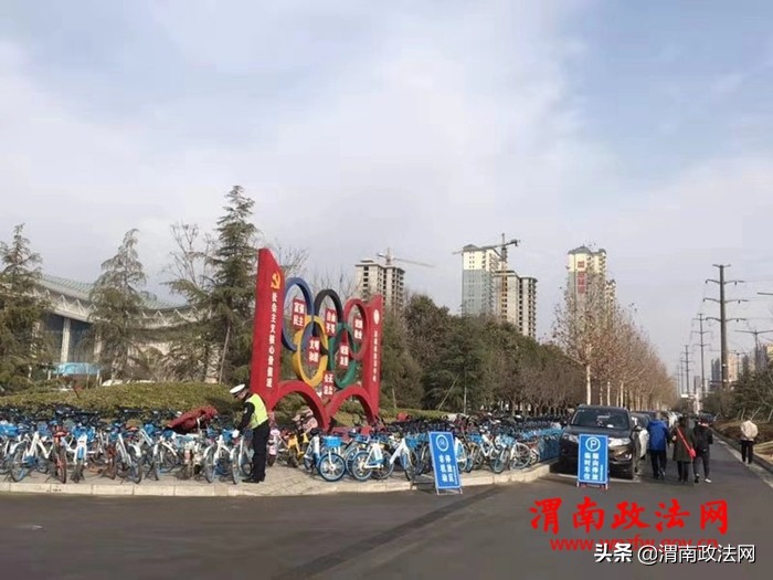 高新交警大队圆满完成2019年首场足球赛安保任务（图）