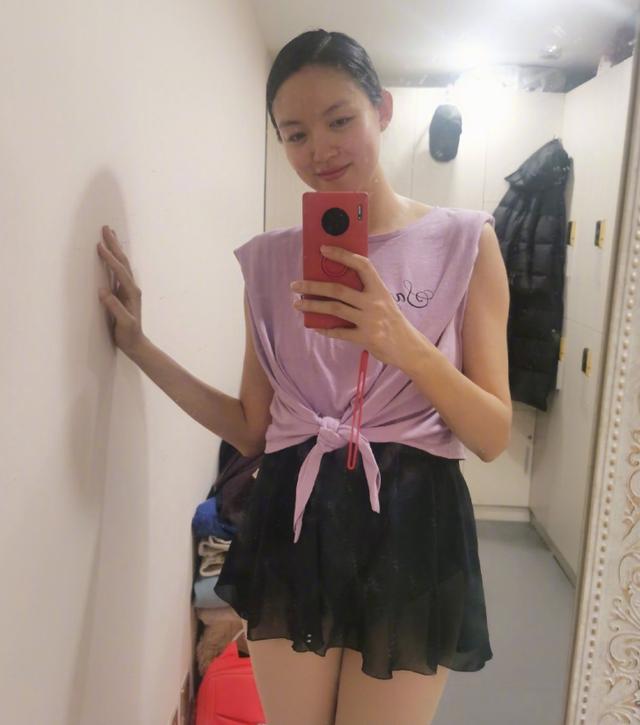 世界小姐冠军张梓琳现身机场,世界小姐张梓琳晒孕期素颜照