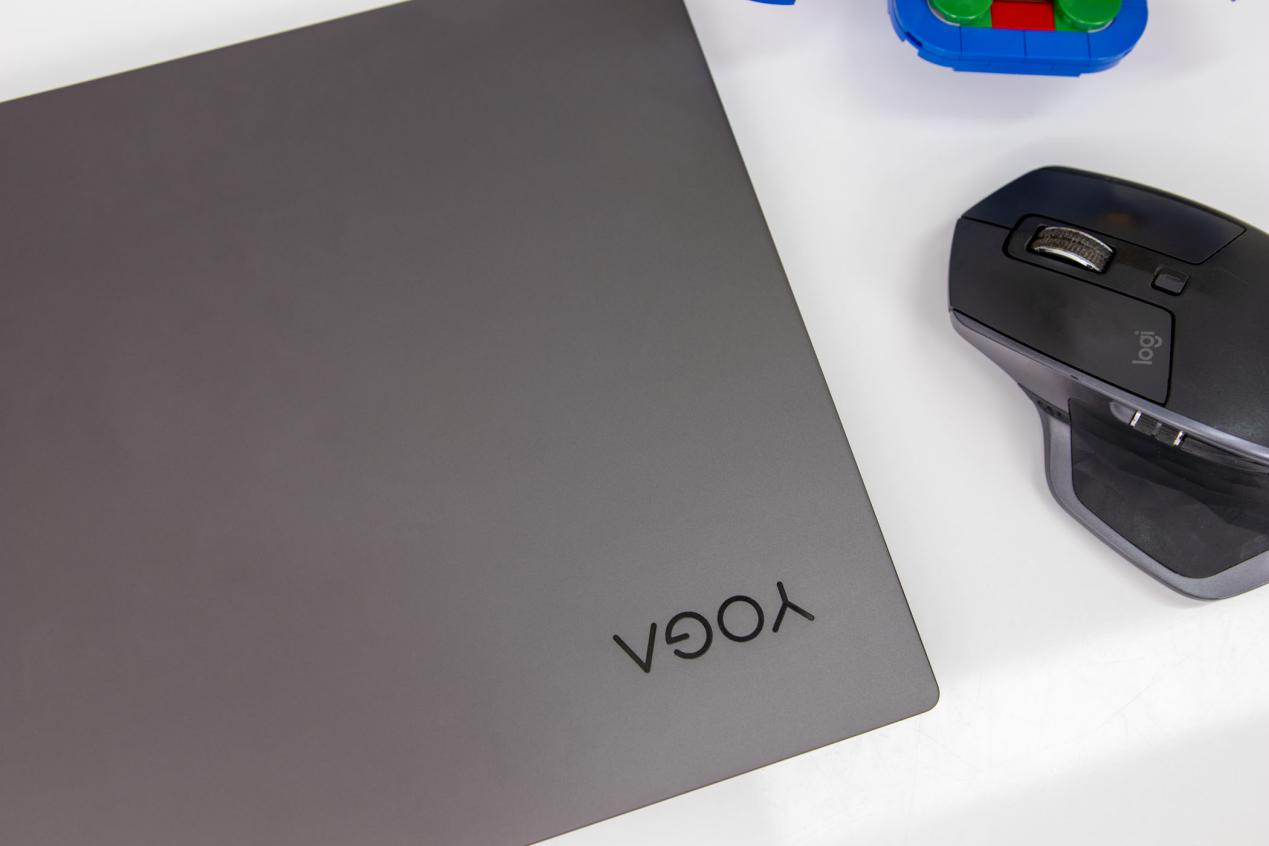 联想yoga13s屏幕显示不完全,联想yoga13s屏幕带膜