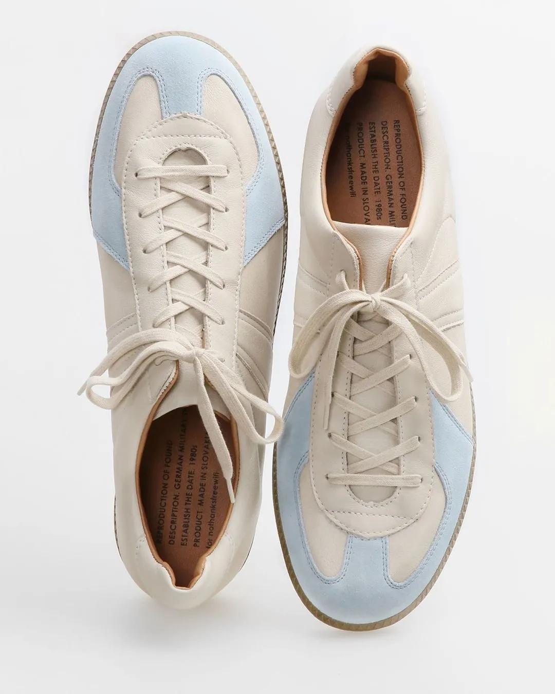 德训鞋奶油蓝白,白百何黑色德训鞋穿搭