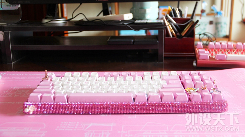 利奥波德：许你粉黛红霞醉梦人家