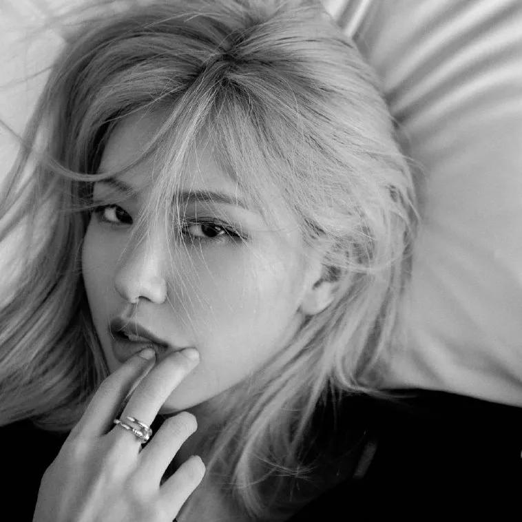 情侣头像图片一男一女卡通动漫,情侣头像一男一女分开卡通霸气