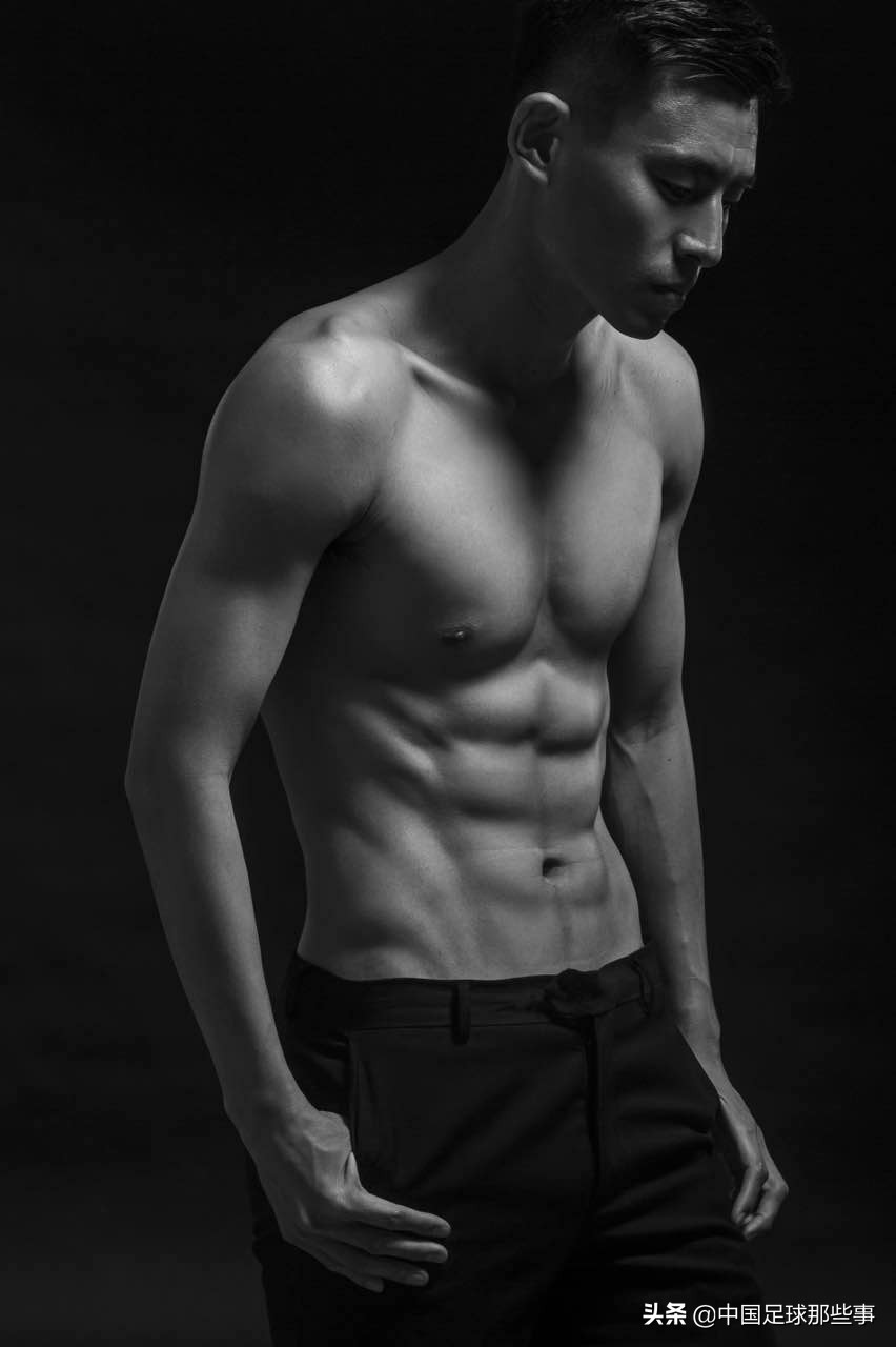 中国足坛第一帅哥,足球史上最帅的球员排名