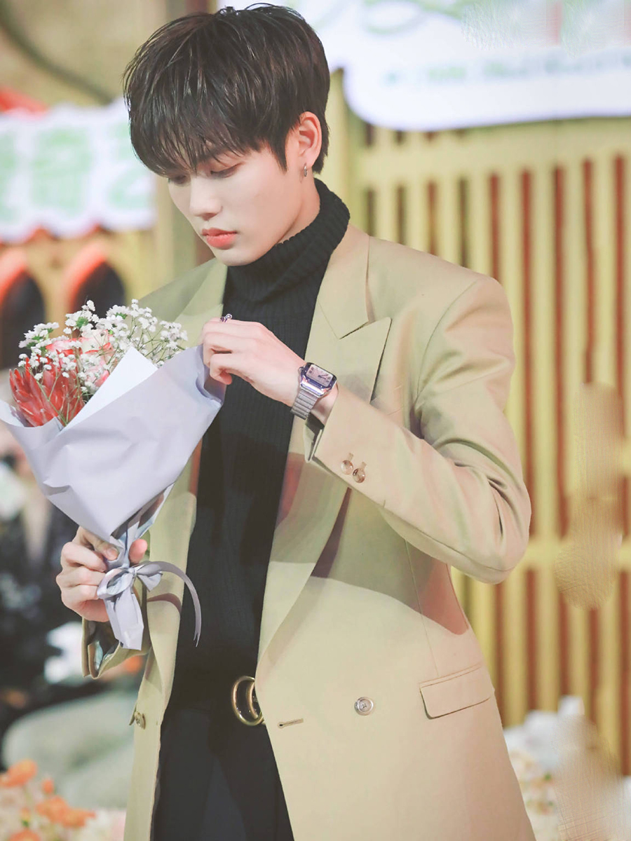 小鬼林彦俊ineedadoctor,林彦俊初舞台发型