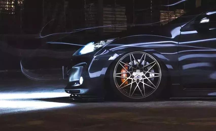 改装马自达星骋两厢2.0,马自达星骋改装气动低趴