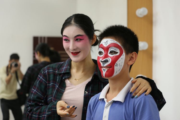 深圳戏院儿童剧,深圳戏院传统文化