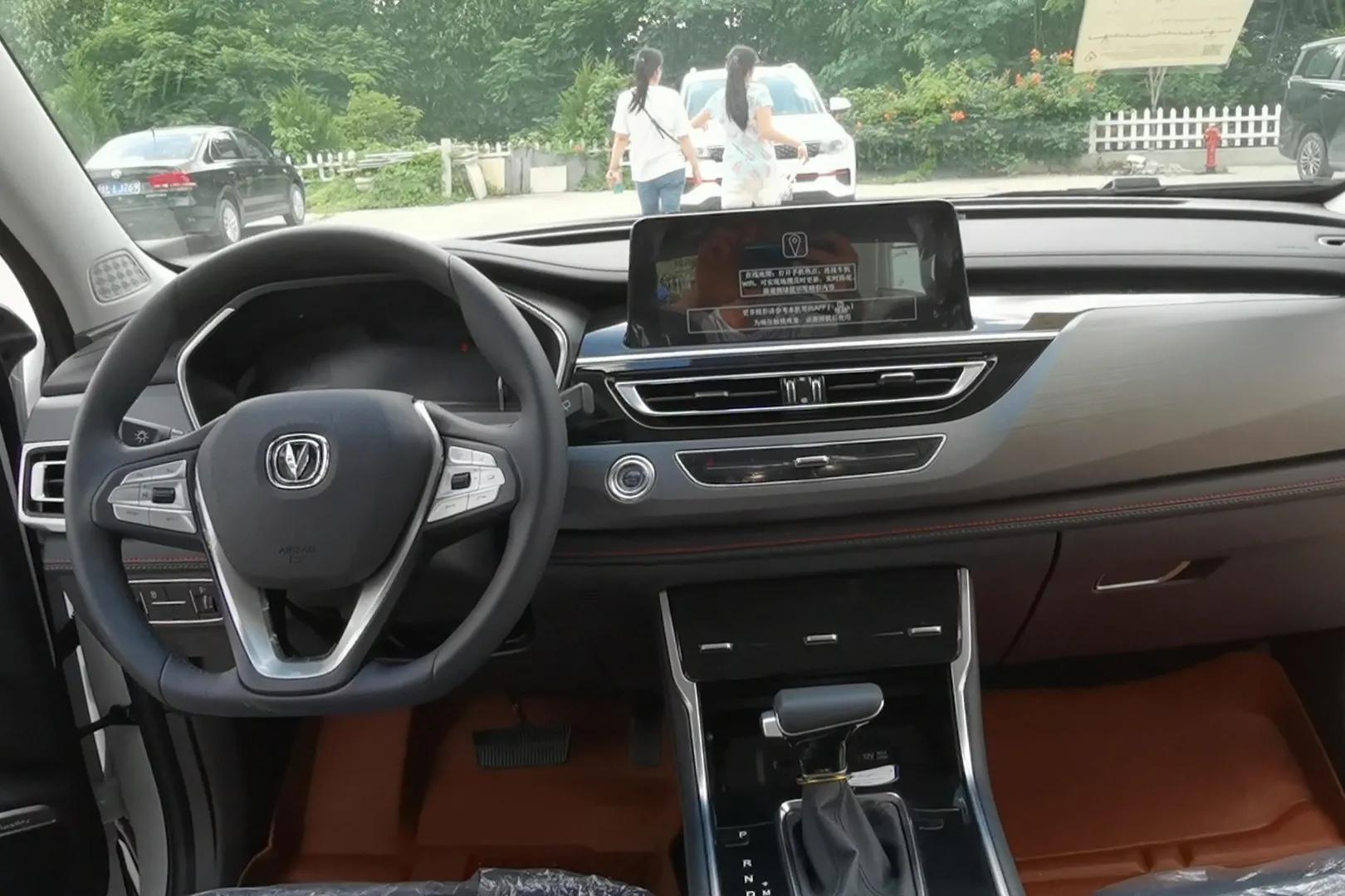 捷达vs5跟长安cs75谁值得购买,捷达vs5与长安cs75哪个更好