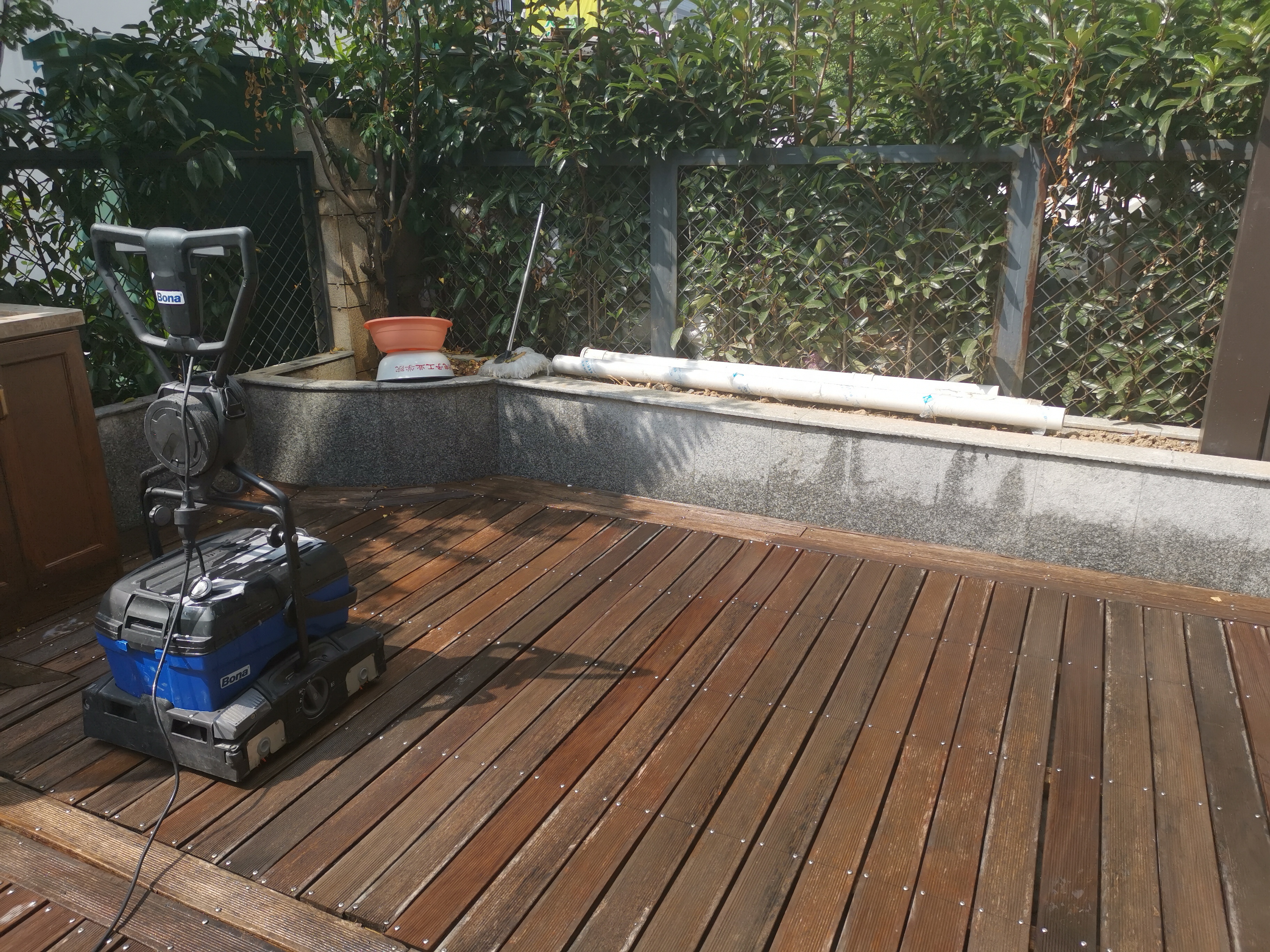 户外地板清理卫生,户外地板清洁技巧