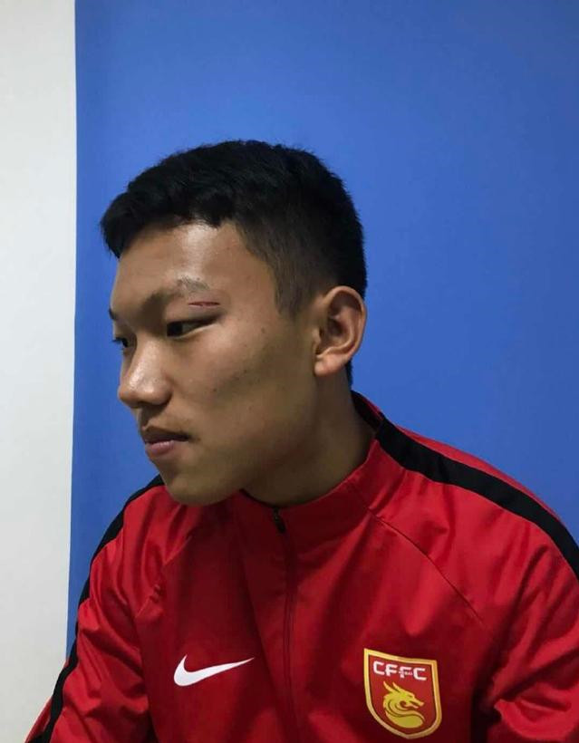 韦世豪从被骂到全场呼喊,韦世豪从被骂到全场欢呼