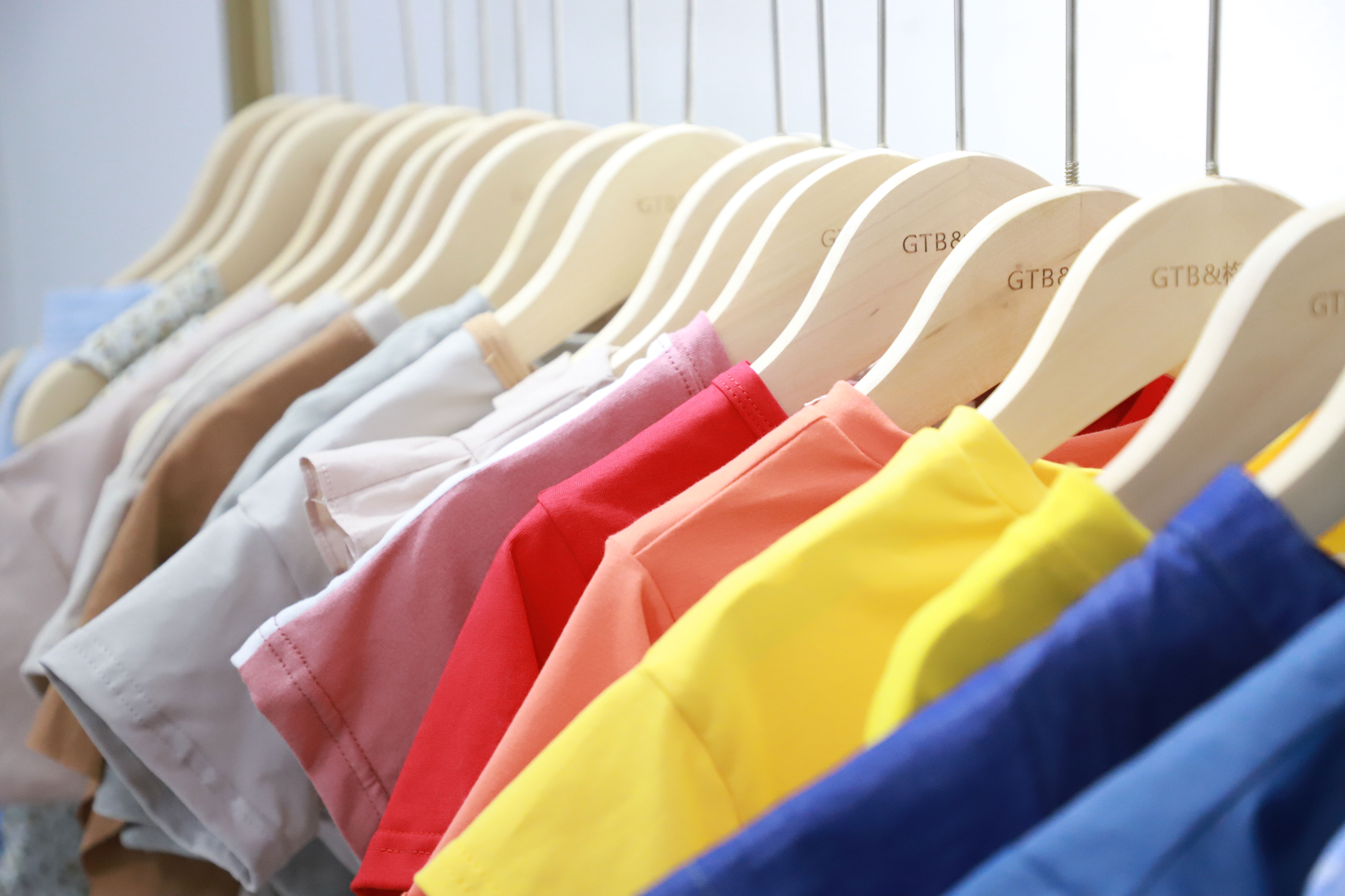 高端的品牌童装从哪里拿到尾货,7-seven童装尾货