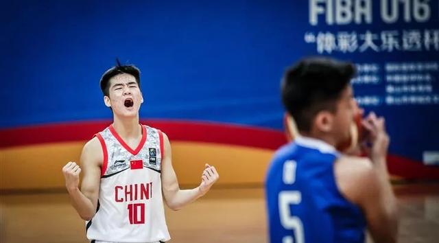 十三岁天才控卫和郭艾伦,u19国青男篮世青赛郭艾伦