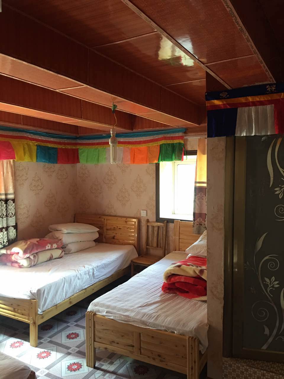 丹巴藏寨住哪里好,丹巴党岭村在哪里