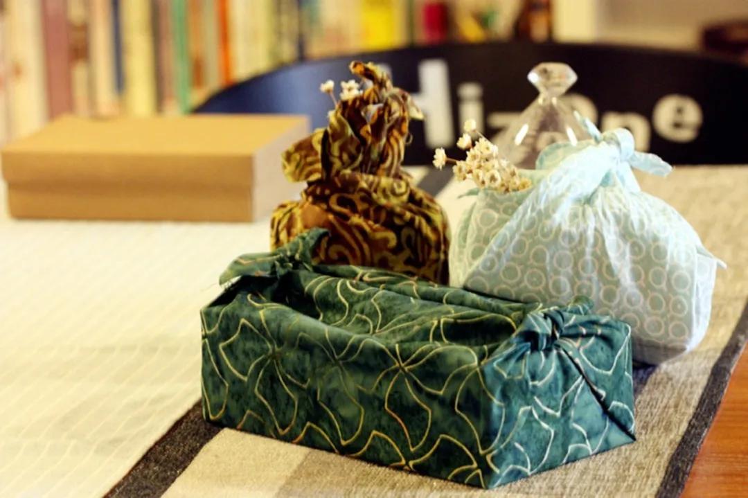 日本|它是一块布但不仅仅是块布