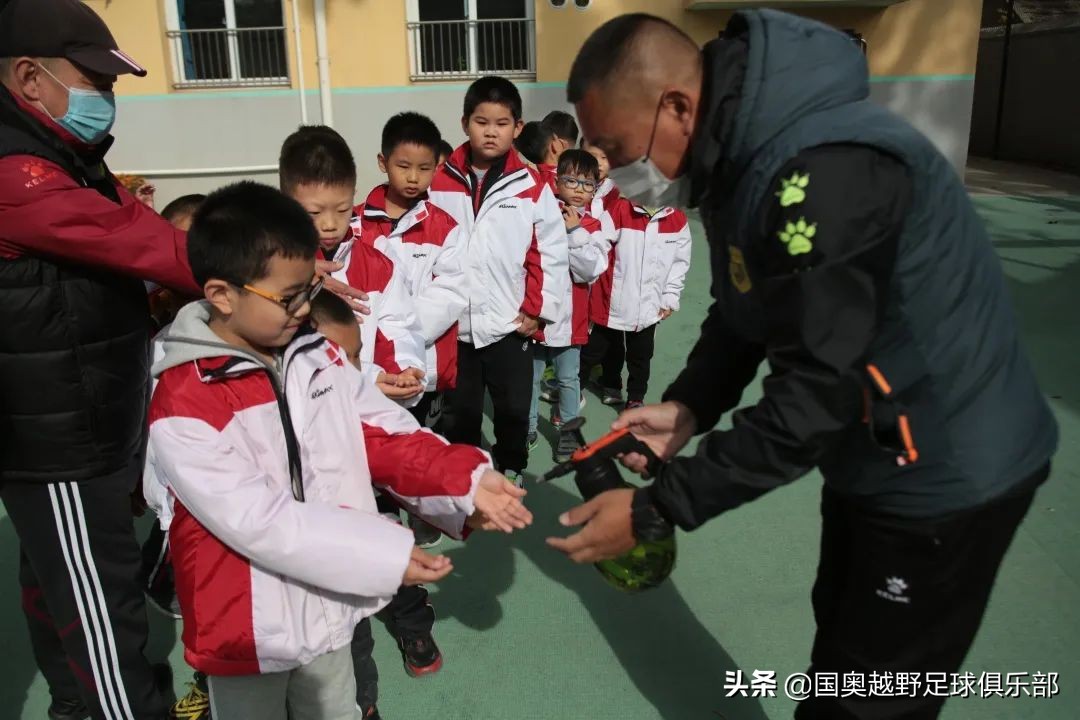 儿童足球嘉年华开幕式,北京市宣武回民小学足球嘉年华