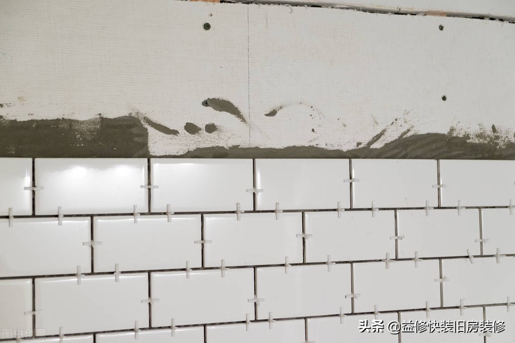 二手房地面瓷砖怎么翻新,旧家瓷砖地面怎么翻新