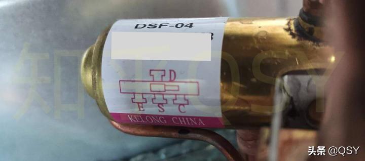 拆解美的空调1.5匹风酷,美的新一级风酷空调拆机视频