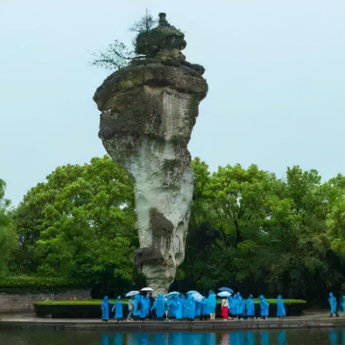 被称为沪上传奇校长,她说出了这所学校在三年内成为黑马的原因