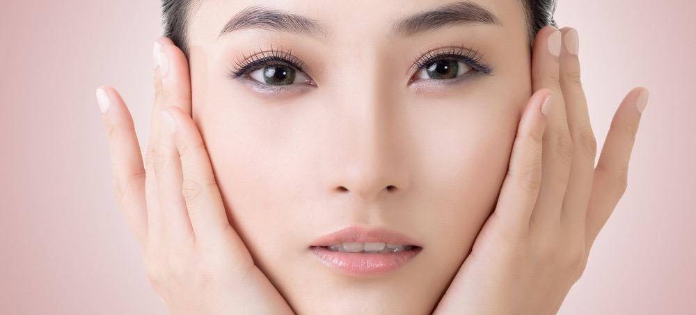 皮肤暗沉如何提亮肤色化妆,肤色暗沉不均匀吃什么改善