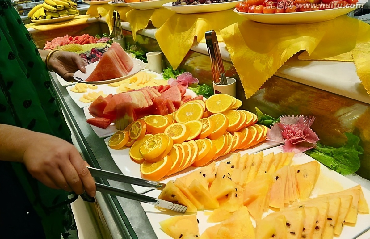 佛山华美达酒店附近美食,广州华美达酒店自助餐厅