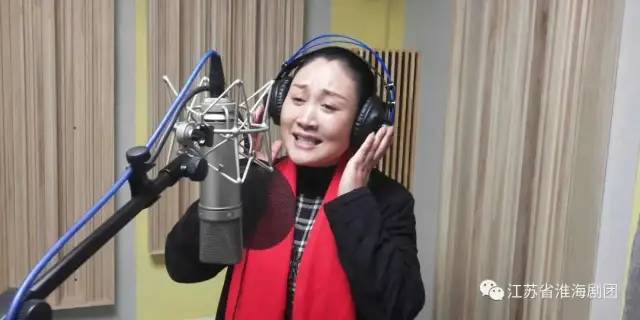 【人大代表风采】许亚玲：用淮海戏向勇敢逆行的白衣天使们致敬！