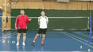 羽球教学基础握拍,羽毛球动作怎么练