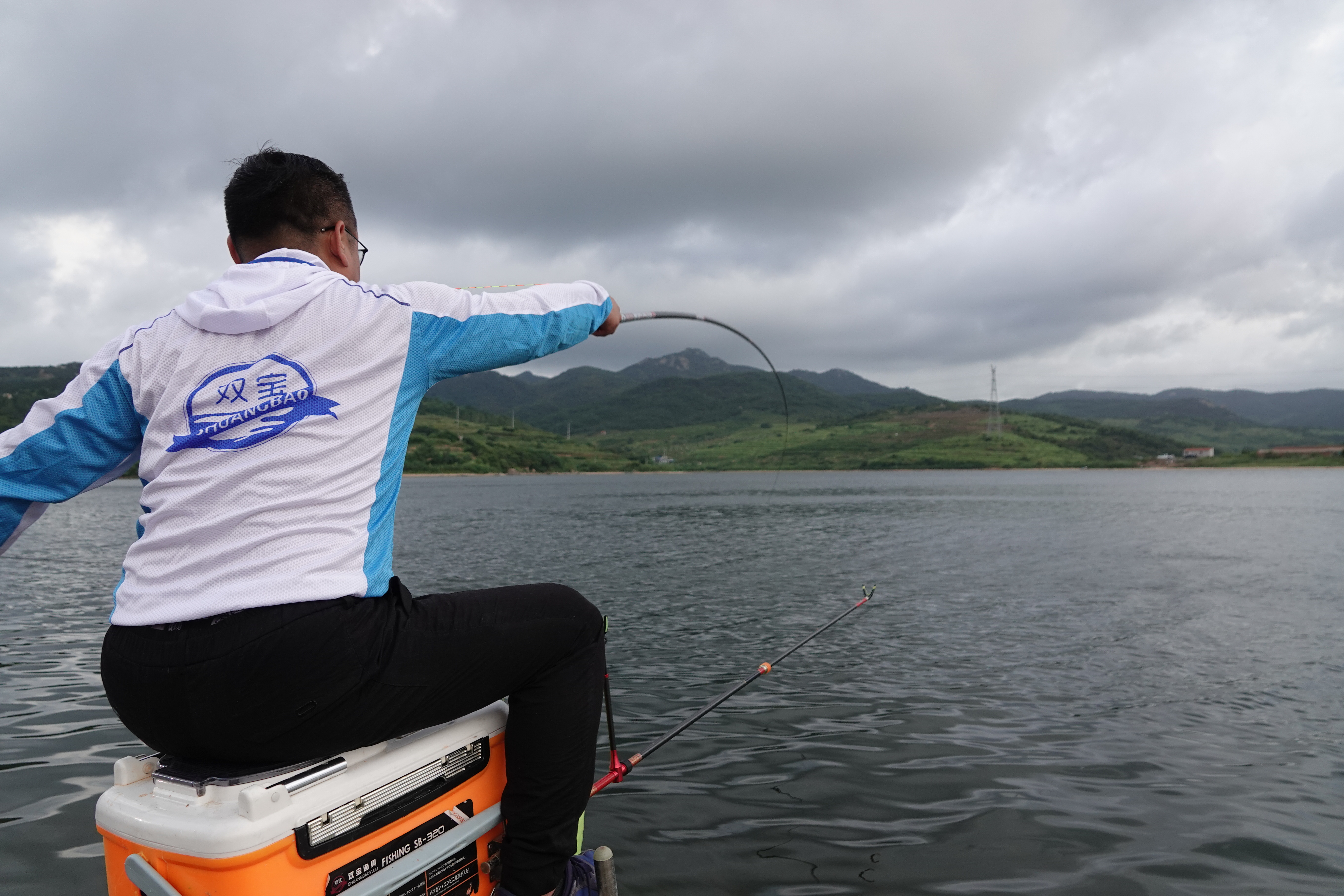 威海双宝怒颜鱼竿,威海双宝鱼竿价格表