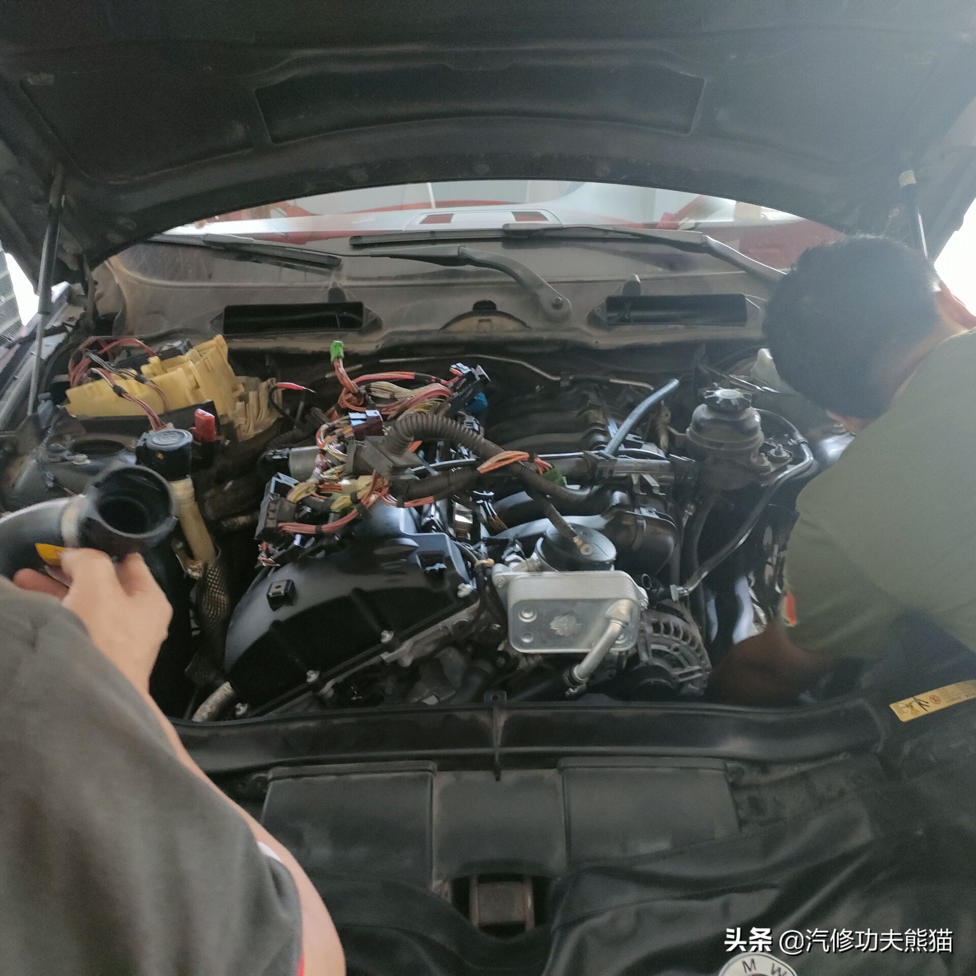 e90宝马325i容易烧机油,宝马e90325i烧机油能修好吗