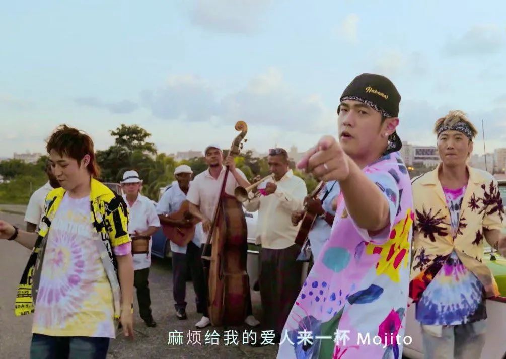 周董新专辑的歌曲,循环听着周杰伦的歌的文案