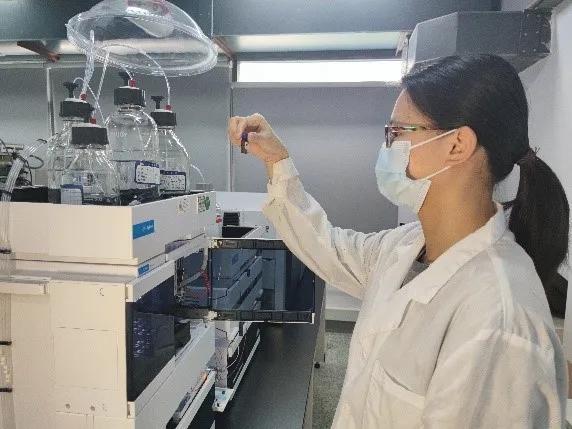 纳米银奶嘴奶瓶对宝宝有害吗,进口奶嘴安全吗