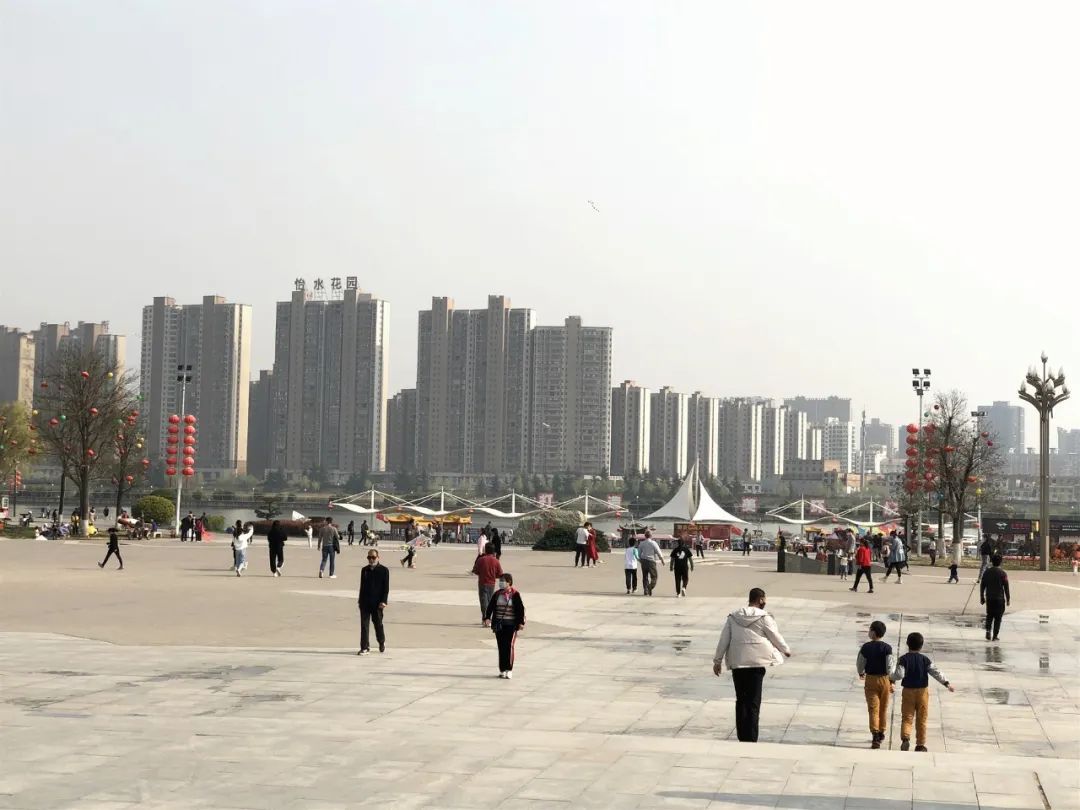 咸阳统一广场郁金香,咸阳郁金香花展在哪里