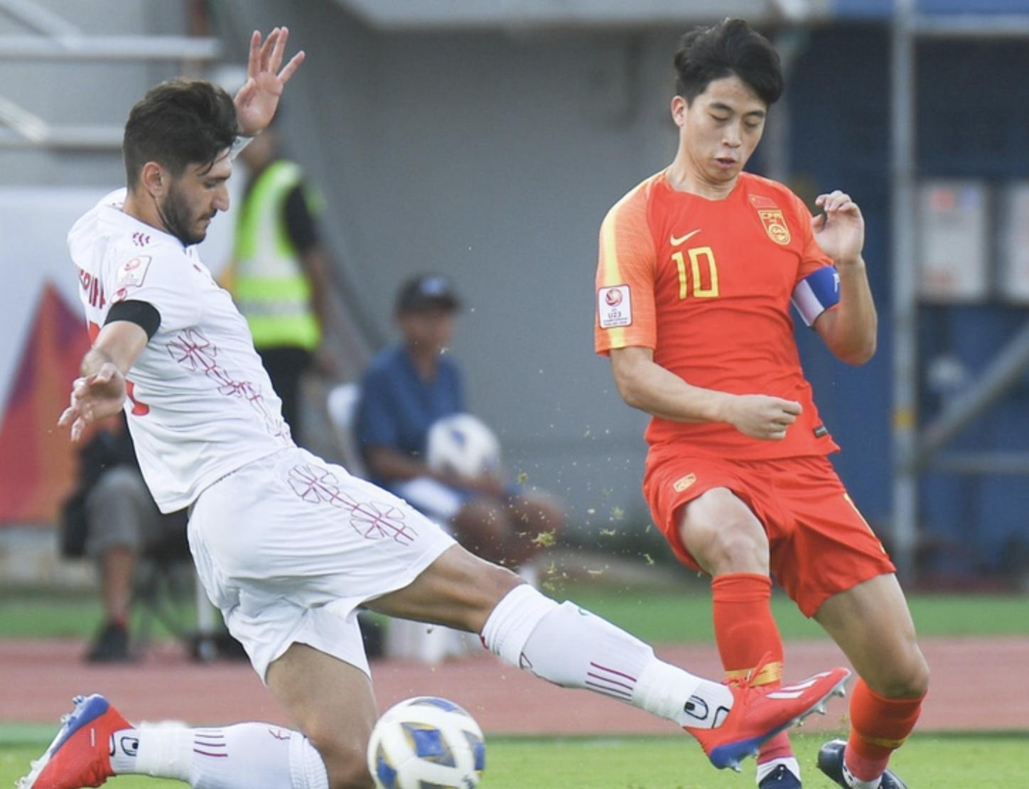 上港队穿10号球衣是谁,上港天才前锋