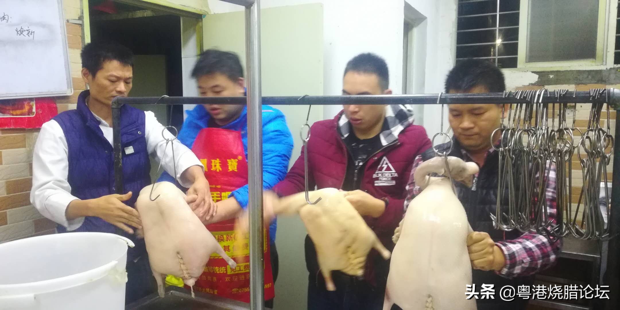 怎样烧烧鸭才皮脆肉嫩,大厨教你怎样制作脆皮烧鸭