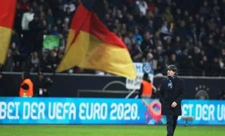 封！封！封！贵阳人身处国外疫情漩涡，有时遭遇鄙夷眼光！