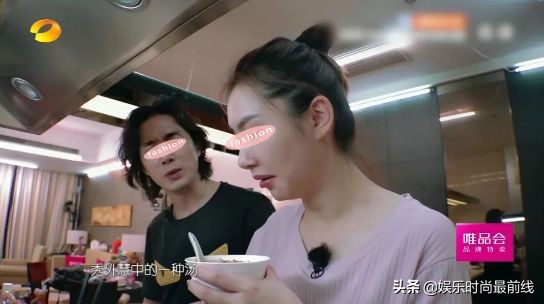 戚薇和老公接吻照片,戚薇和比自己小的男生吻戏