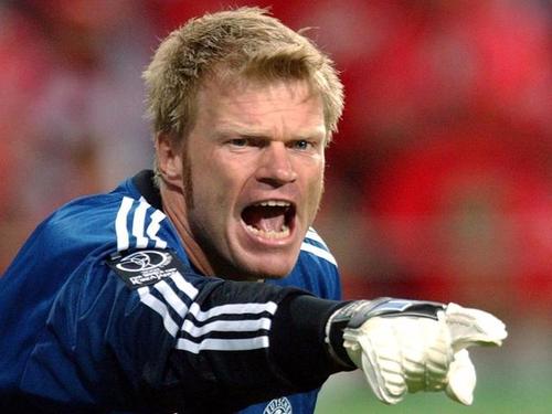 马尔蒂尼和他的小弟托蒂,足坛十大忠魂马尔蒂尼