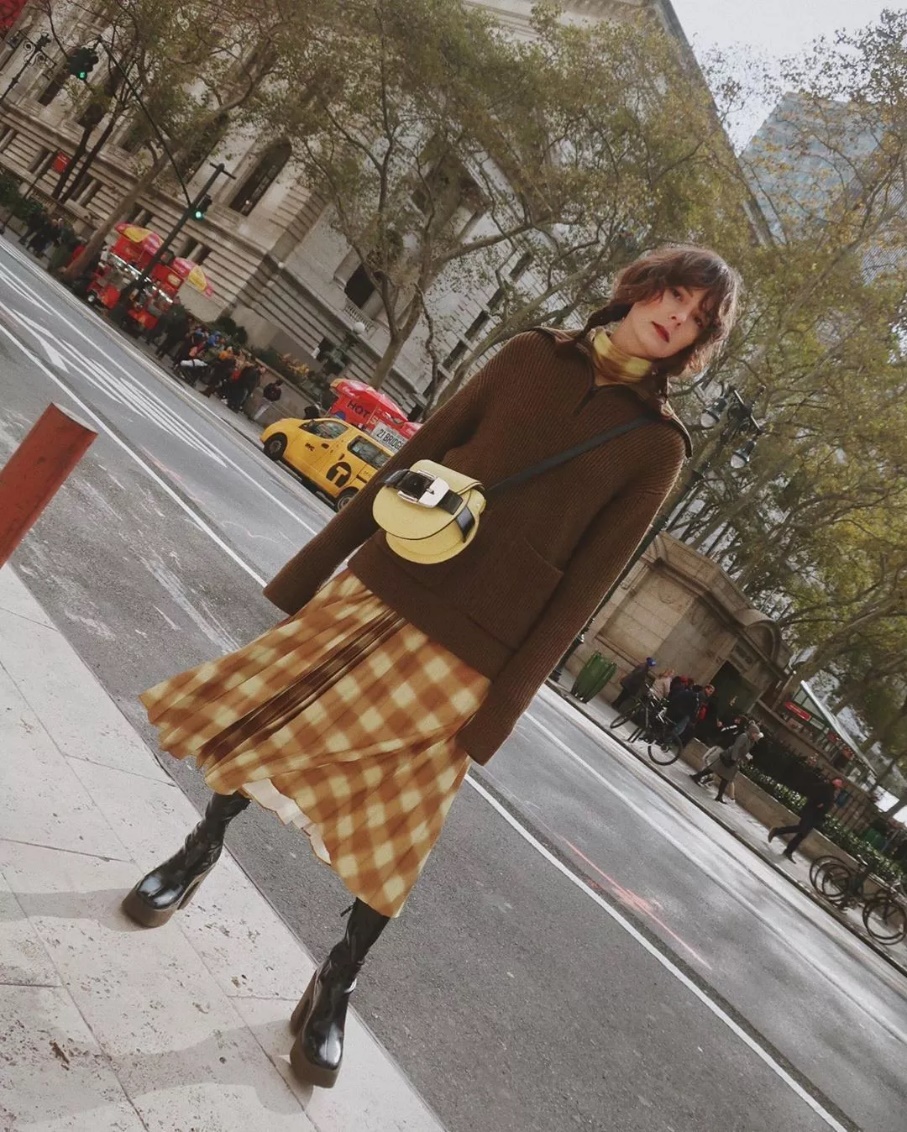 挑百褶裙,冬长百褶裙搭配什么羽绒服好看