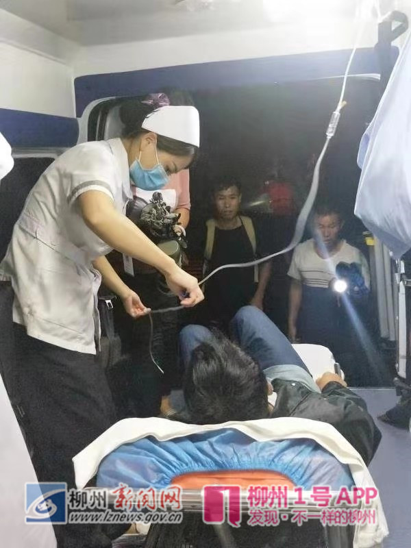 冲锋舟水域救援视频,六人冲锋舟视频