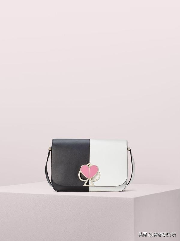 轻奢小众包包种草好看高级不撞款,10款时尚圈最受宠的轻奢包包