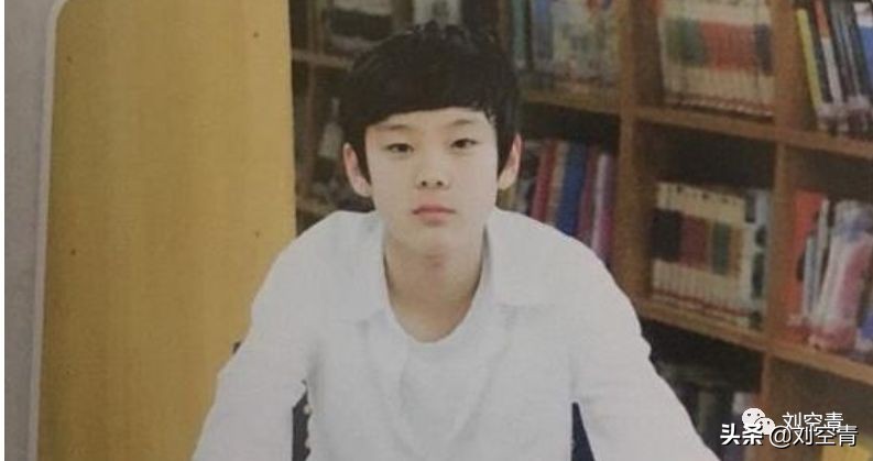 持刀抢劫学生,学生持刀抢劫男生寝室案