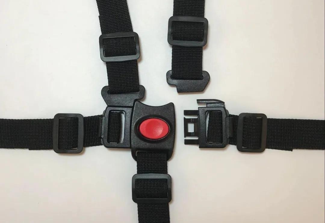 宝宝多大可以用婴儿车推着出去,婴儿车推着才走对宝宝有什么危害