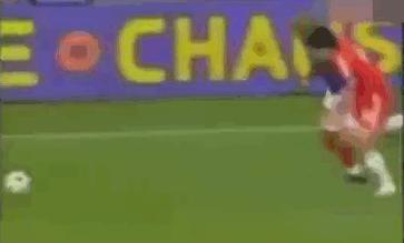 足坛十大凶狠犯规集锦,足坛十大恶意犯规集锦