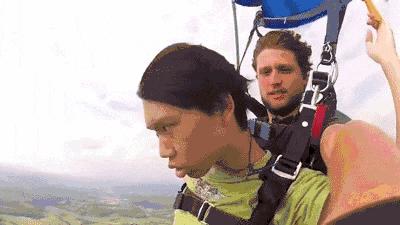 开心一刻gif搞笑动图,搞笑gif段子看起来能量满满