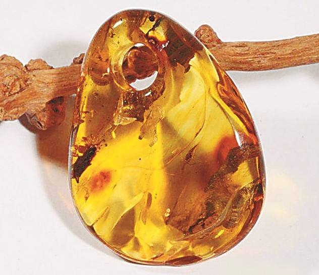 假蜜蜡是什么材料做成的,假蜜蜡和真蜜蜡有什么区别