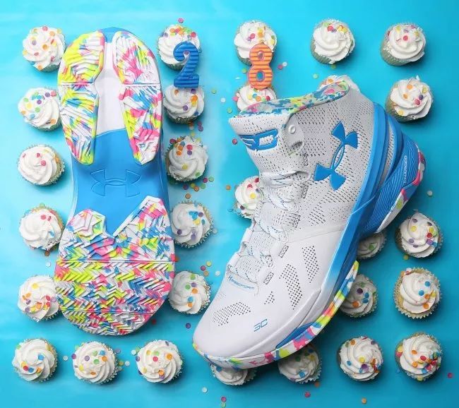 三十而逆——回顾StephenCurry的生日版战靴