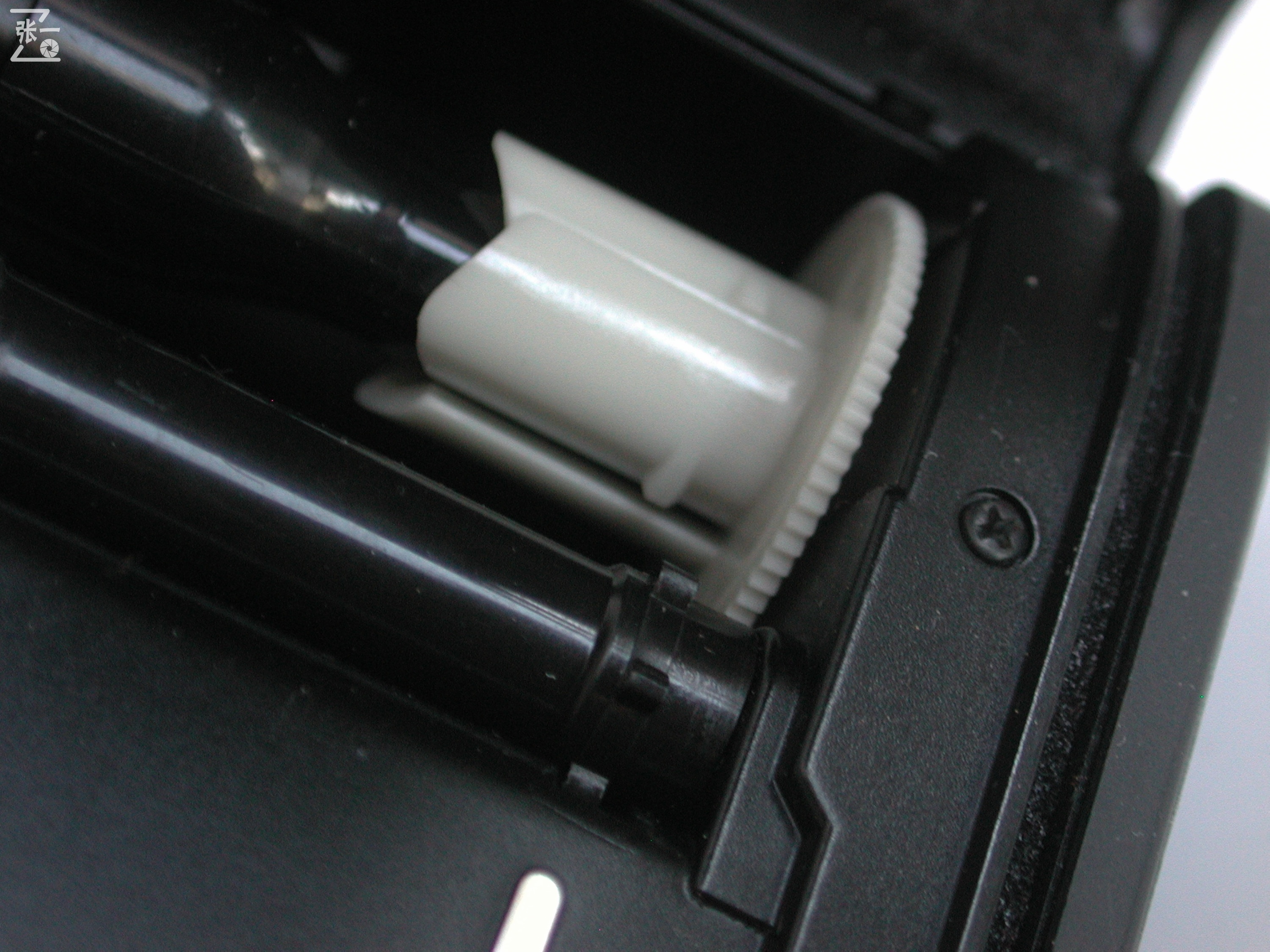 上海海鸥为美国贴牌生产的PhoenixP-5000单反相机