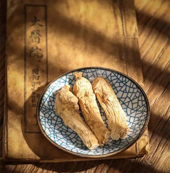 西洋参最佳食谱,西洋参怎么吃才安神