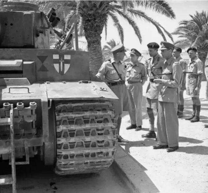 丘吉尔mk3型坦克,英国丘吉尔mk7坦克